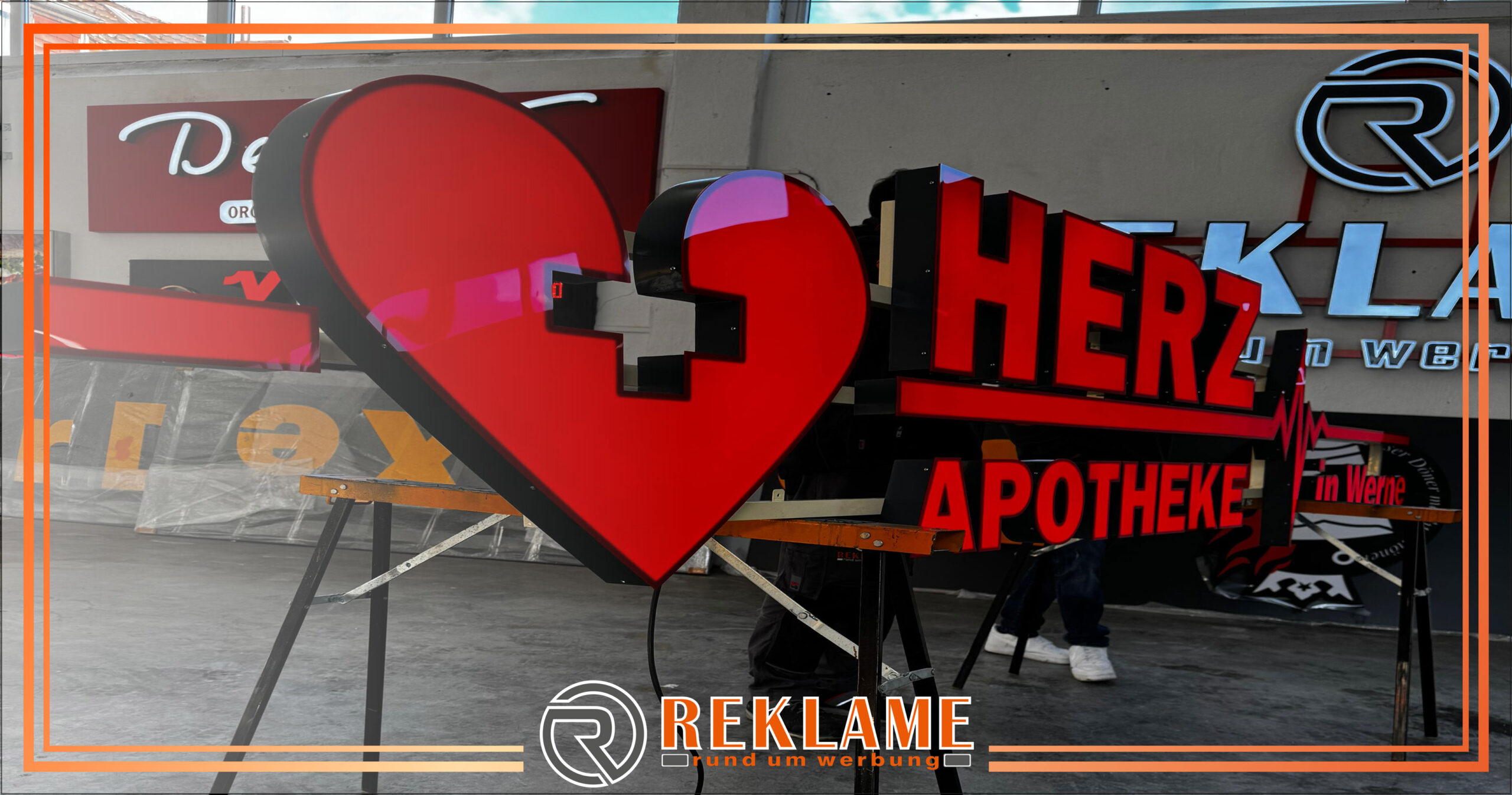 Strahlende Werbung mit einer 3D-Werbeanlage von Reklame Bremen